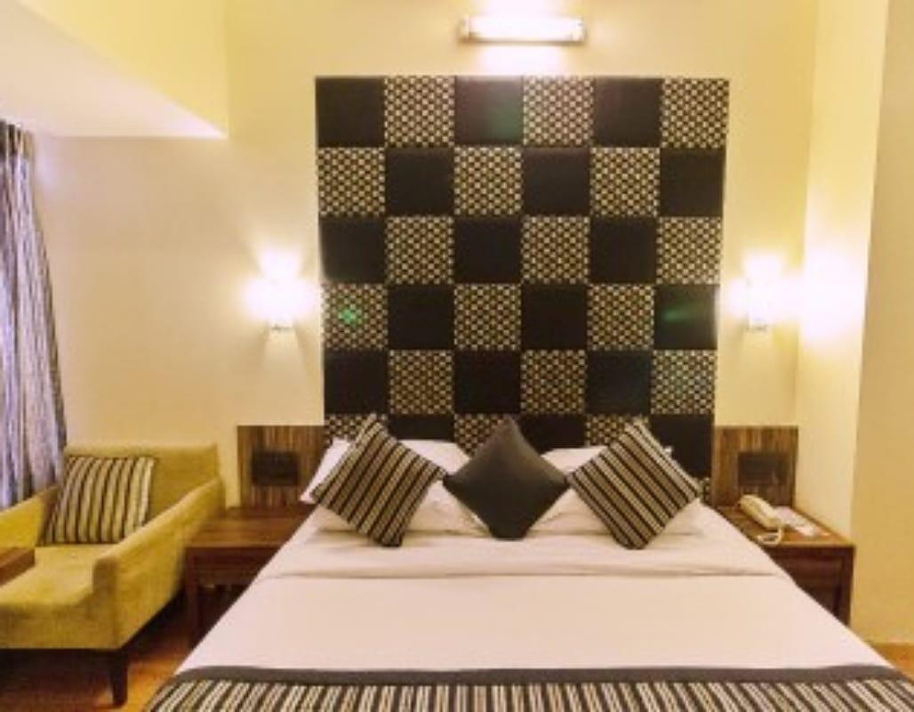 ホテル シルバー イン 写真