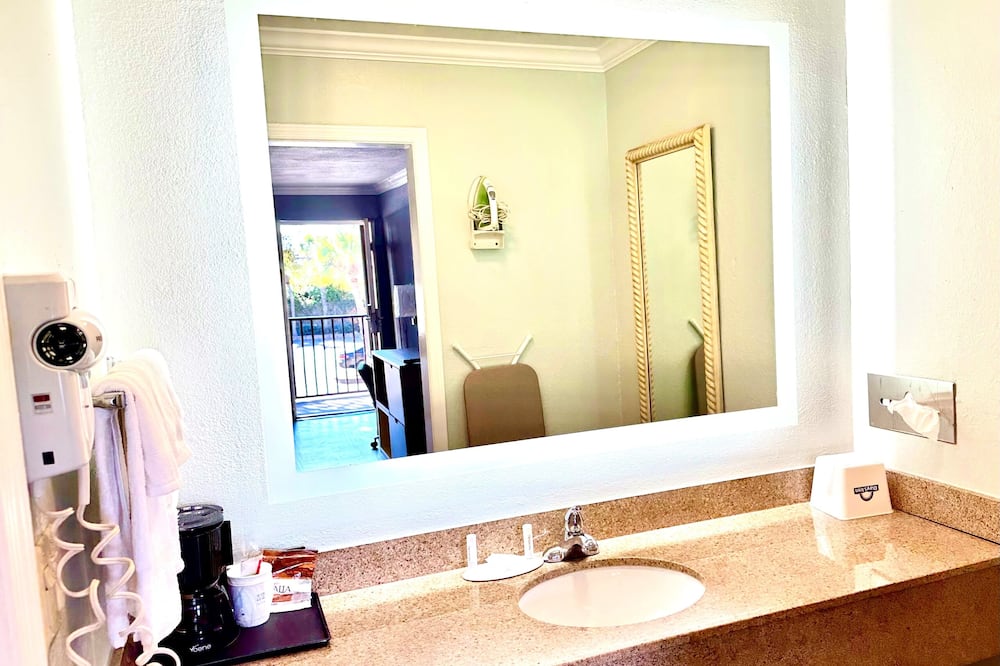 デイズ イン バイ ウィンダム ペンサコラ - ヒストリック ダウンタウン 写真