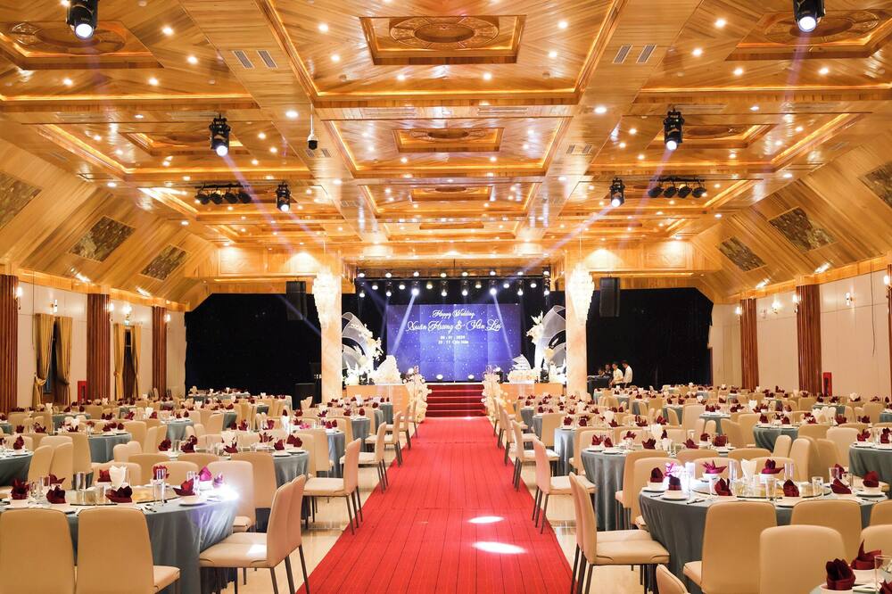 フー ロング タム ジー ホテル＆レストラン 写真