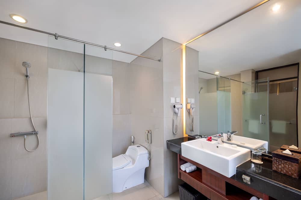 サヌール リゾート ワトゥ ジンバール 写真