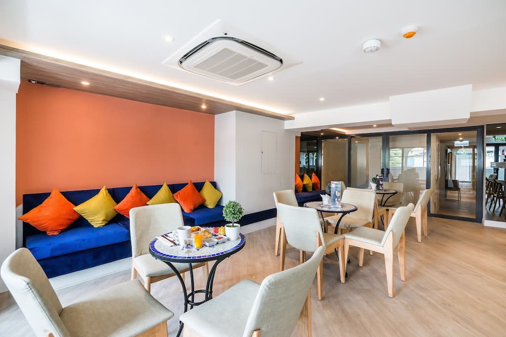 ラッキー ハウスカオサン 写真