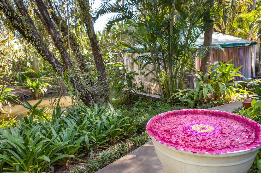 ホム スワンナプーム ルアンパバーン バンヤン グループ 写真