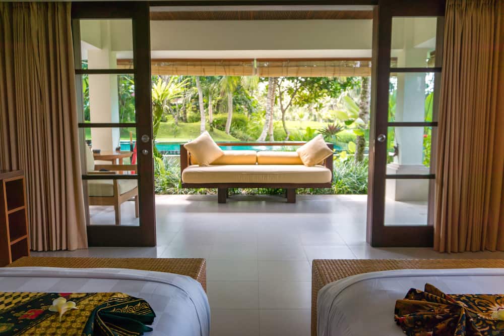 ヴィラ サバンダリ 写真