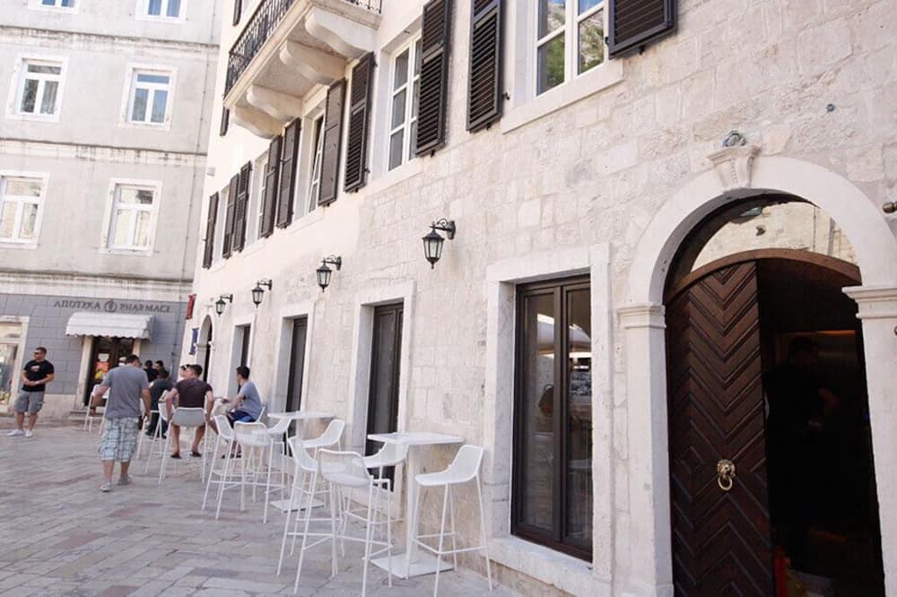 アストリア ホテル コトール 写真