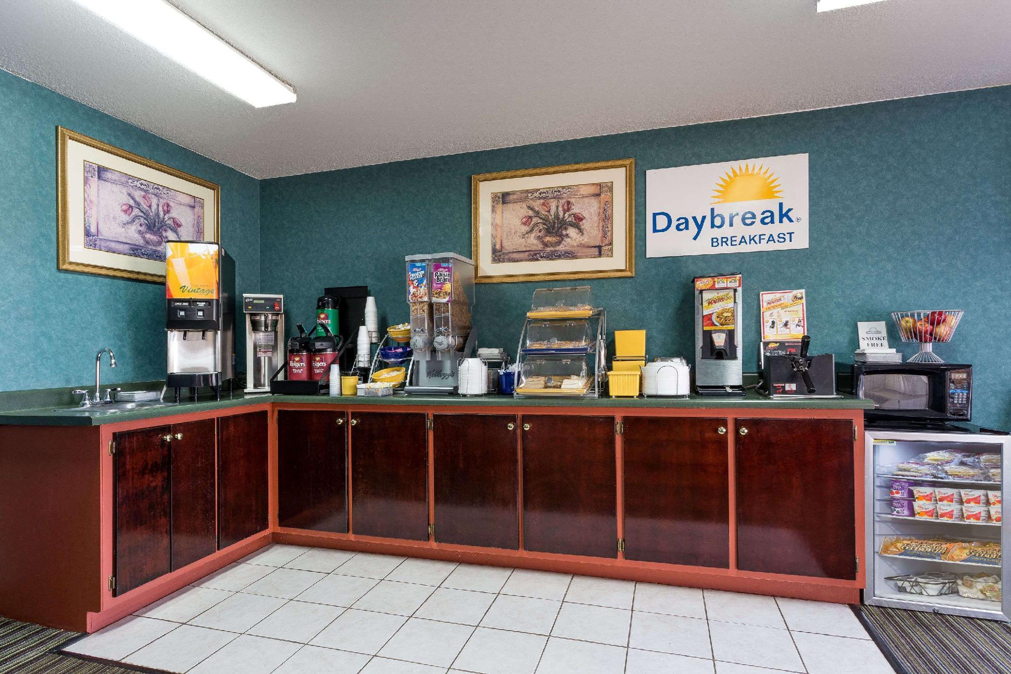 デイズ イン バイ ウィンダム ディクソン 写真