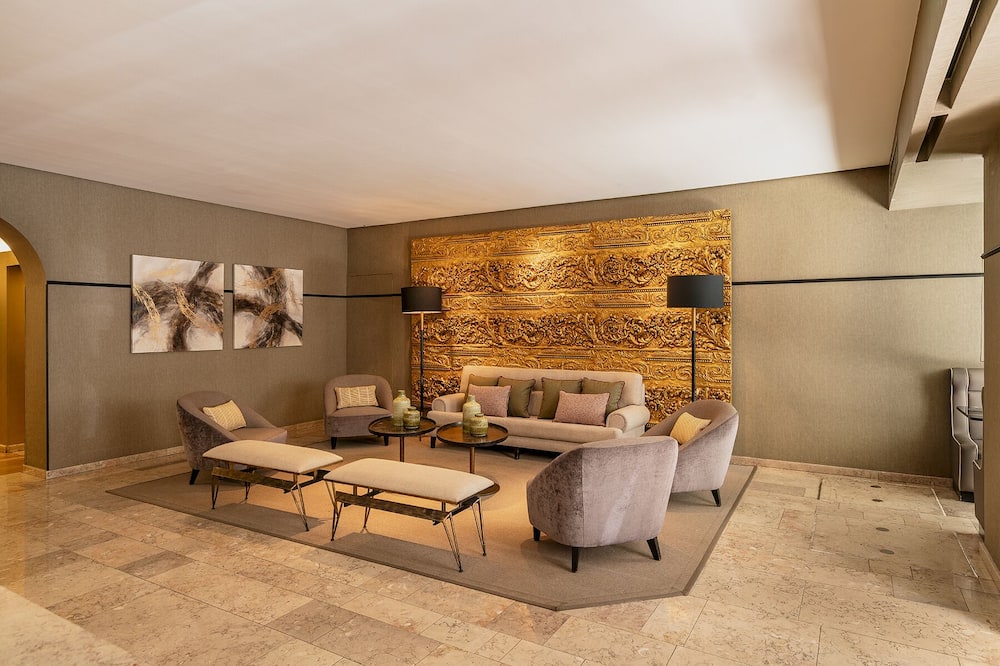 ヴィンチ バイシャ ホテル 写真