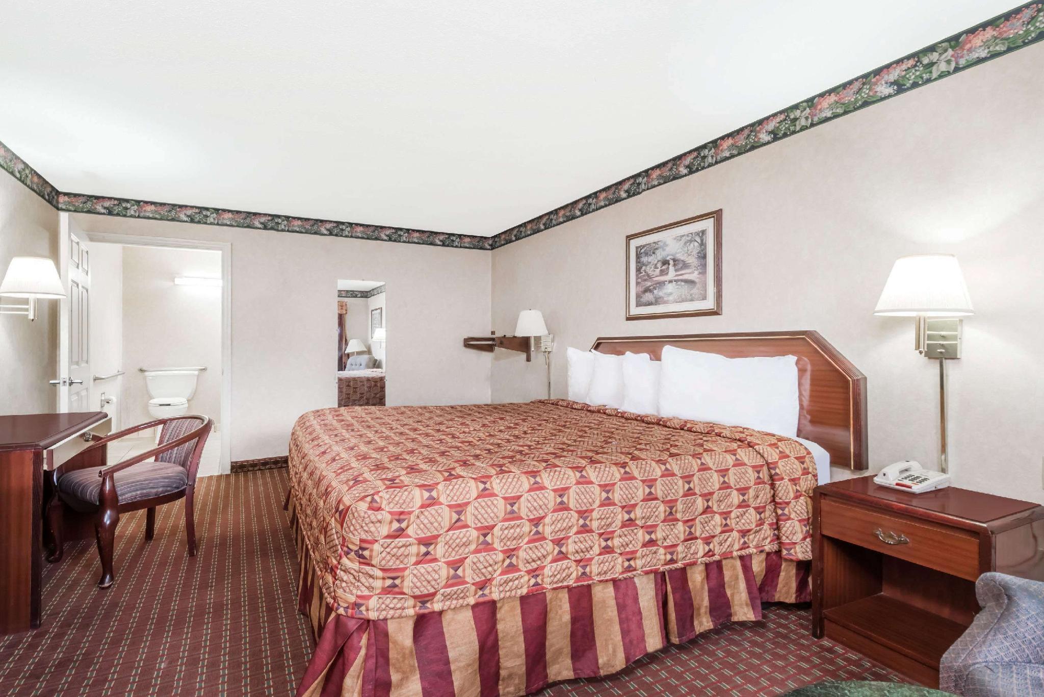 スーパー 8 バイ ウィンダム クリーブランド 写真