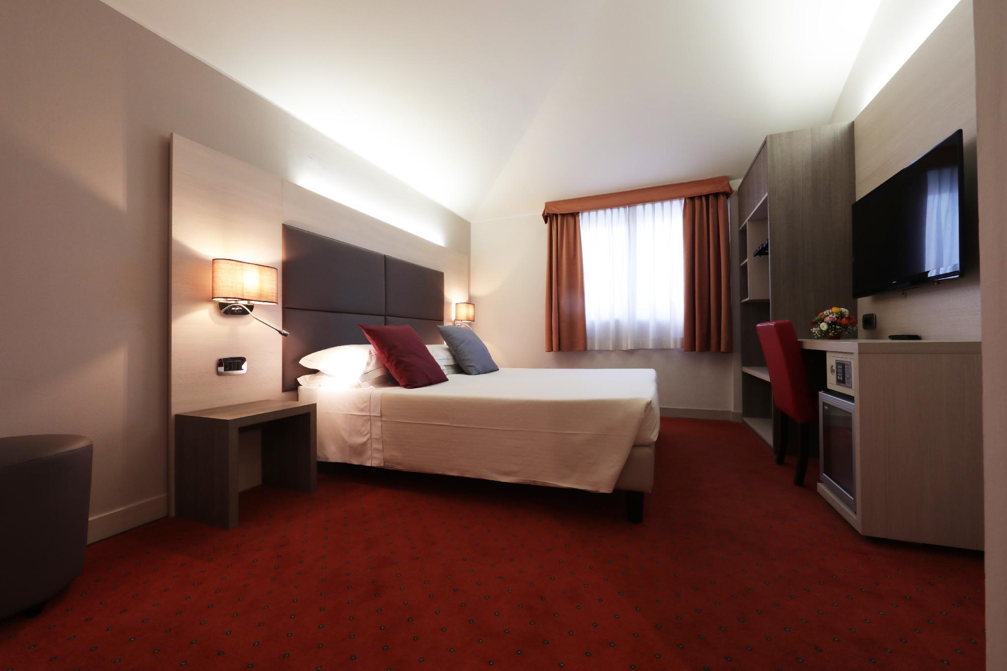 ホテル カンピオン 写真