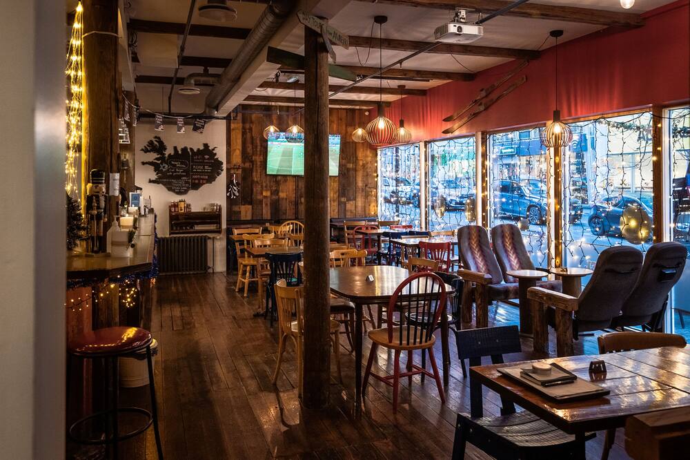 アークレイリ バックパッカーズ 写真