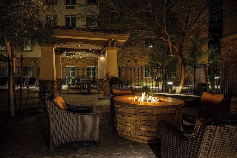 ステイブリッジ スイーツ バイ ホリデイ イン ギルバート イースト メサ バイ IHG 写真