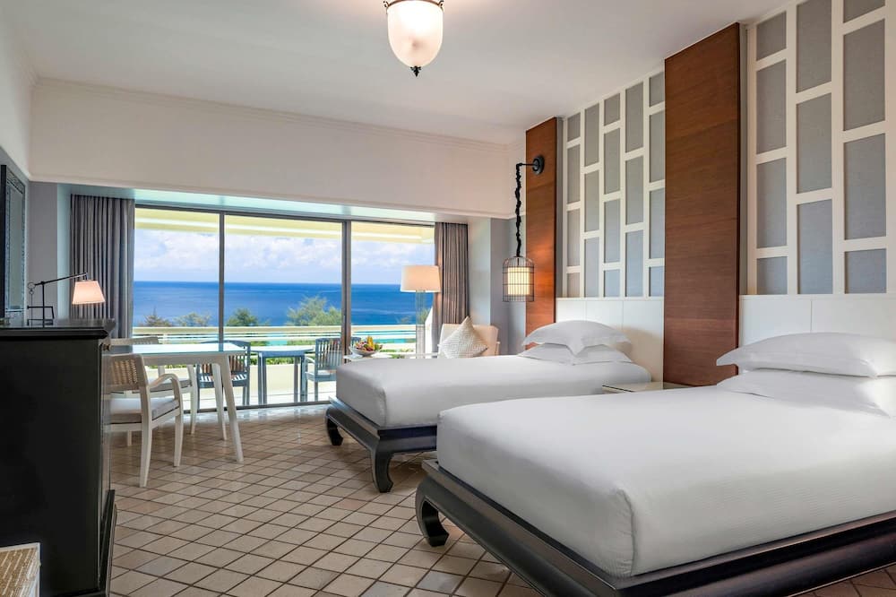 プルマン プーケット カロン ビーチ リゾート 写真