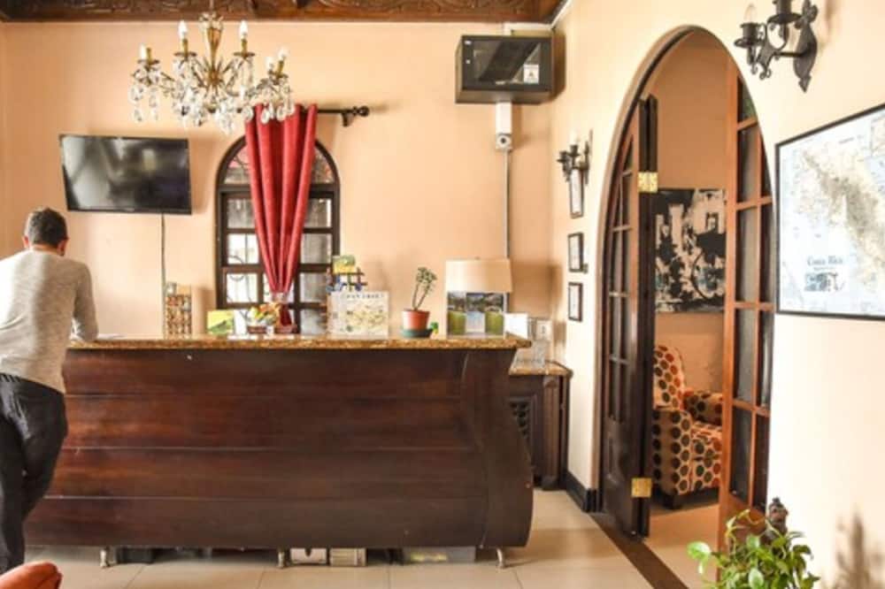 ホステル カサ コロン 写真