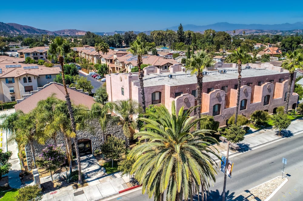 コンフォート イン ポモナ ニア フェアプレックス 写真