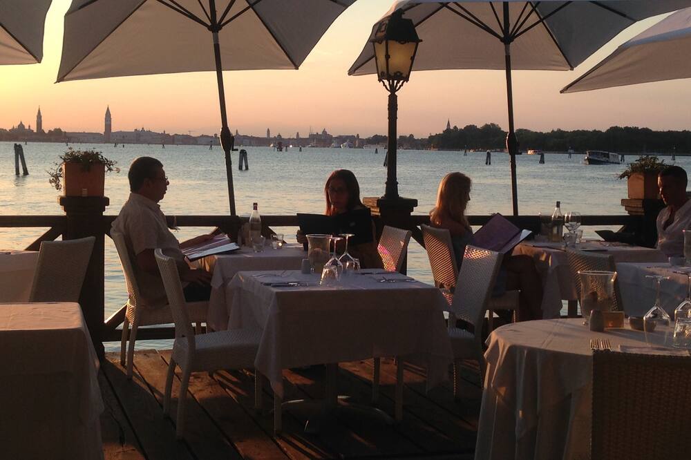 ホテル ヴィラ ラグーナ 写真