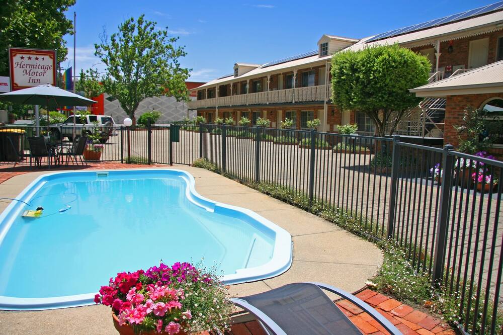 ハーミテージ モータ- イン 写真