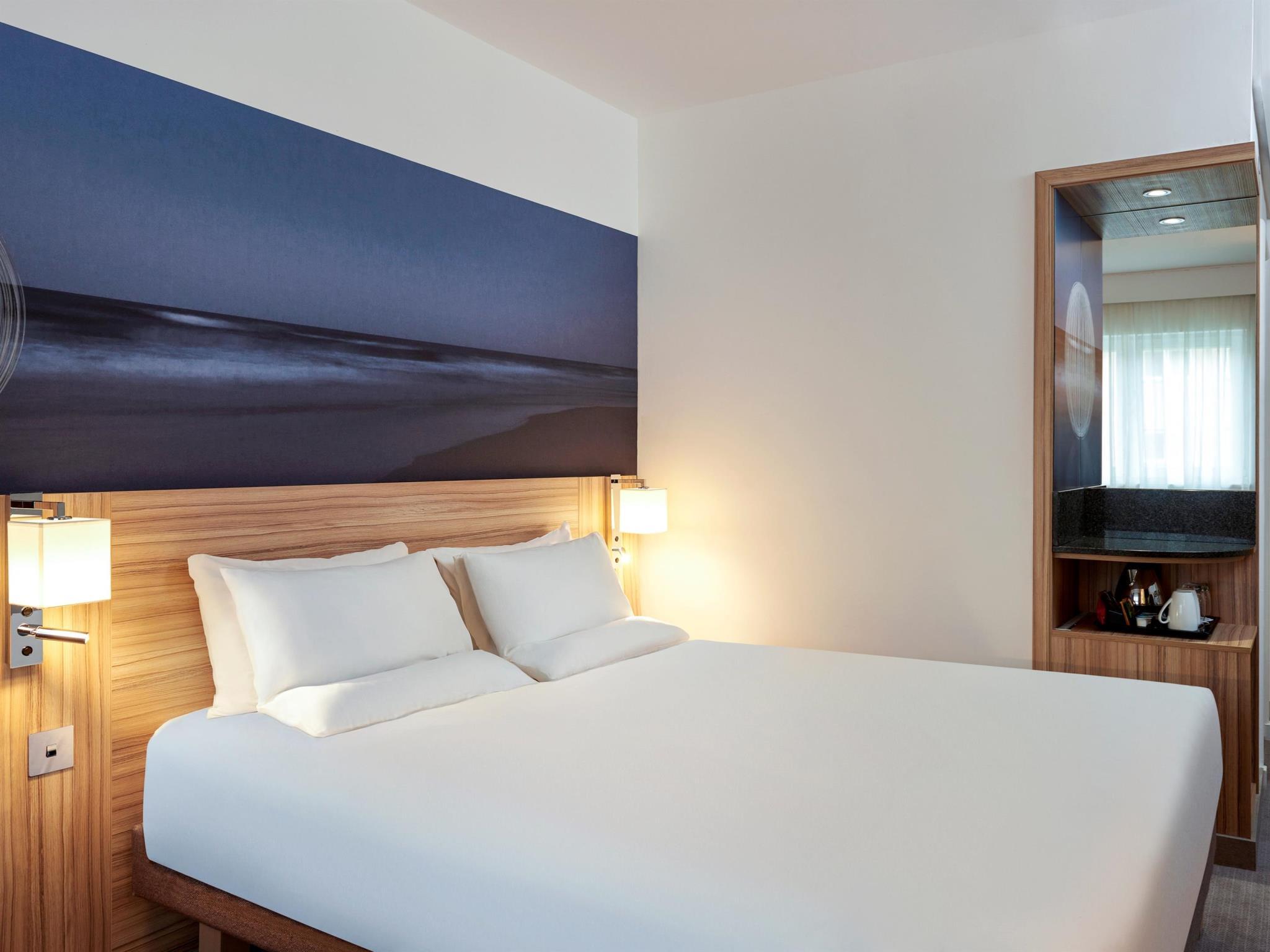 ノボテル ロンドン スタンステッド エアポート 写真