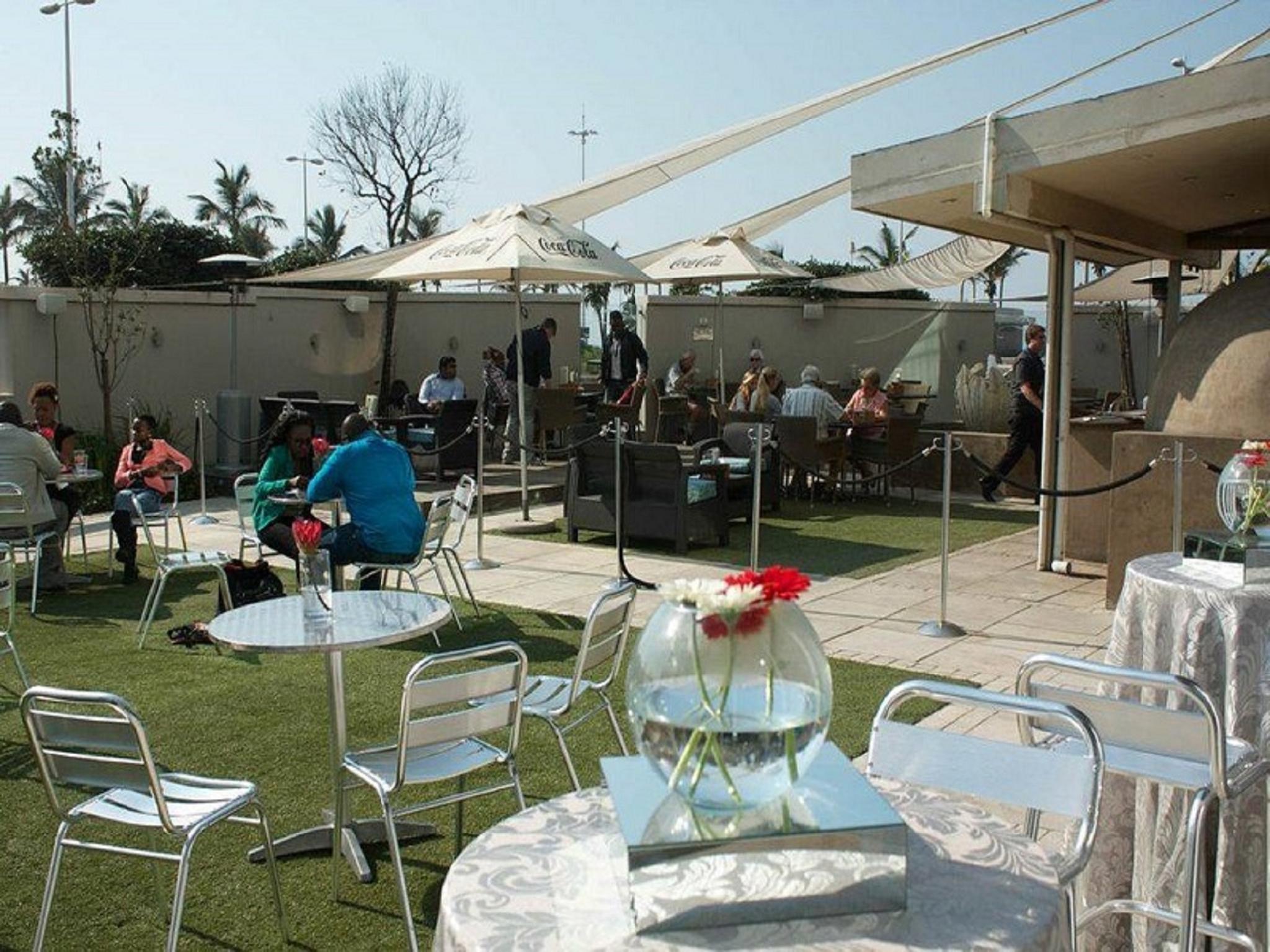 ブルー ウォーターズ ホテル 写真