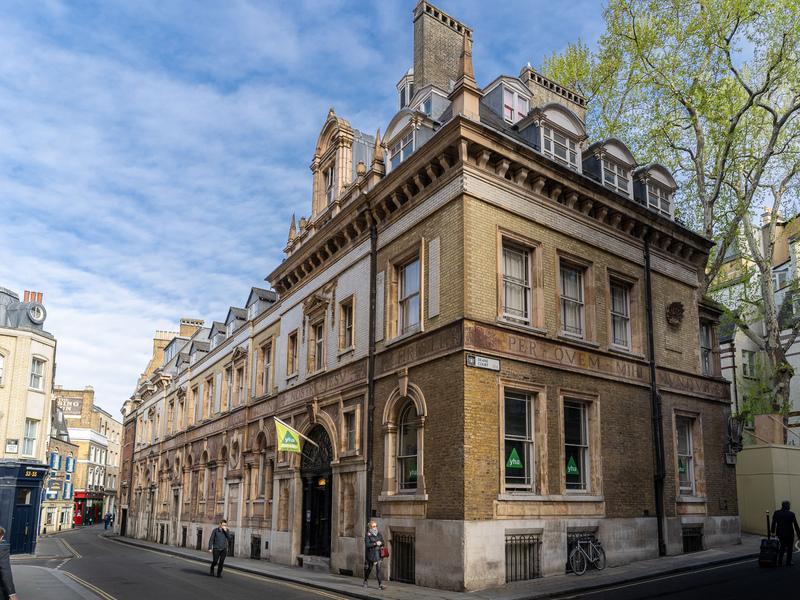 YHA ロンドン セント ポールズ ホステル 写真