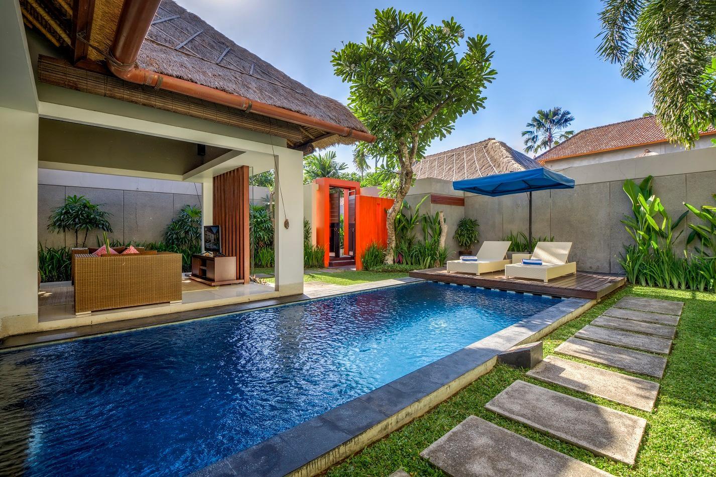 ヴィラ ジェラミ ホテル 写真