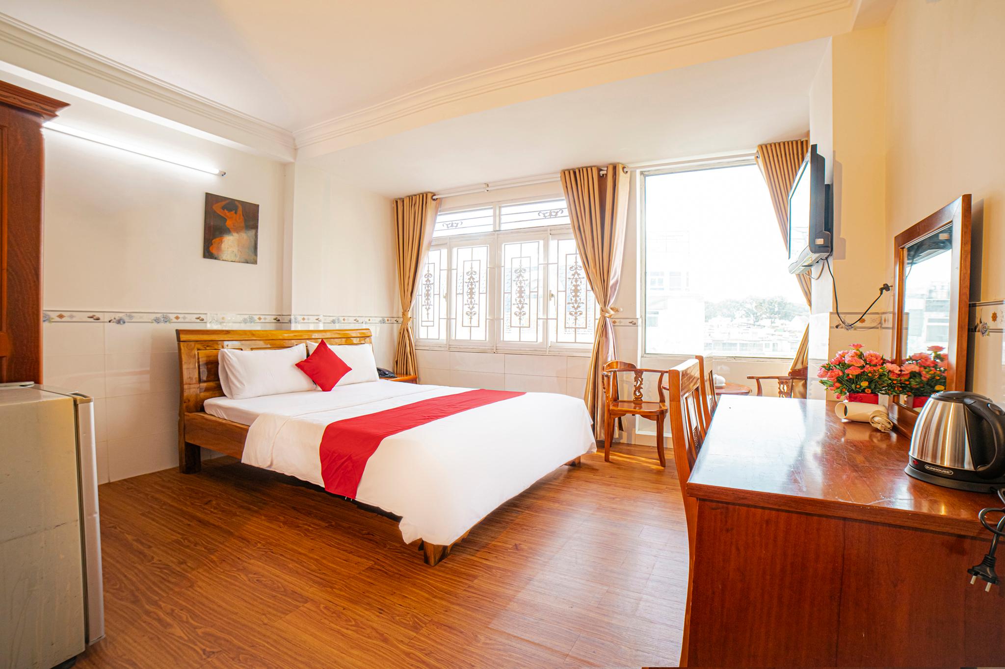 Diamond Hotel near Saigon Train 写真