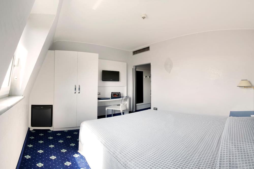 ホテル エステンセ 写真