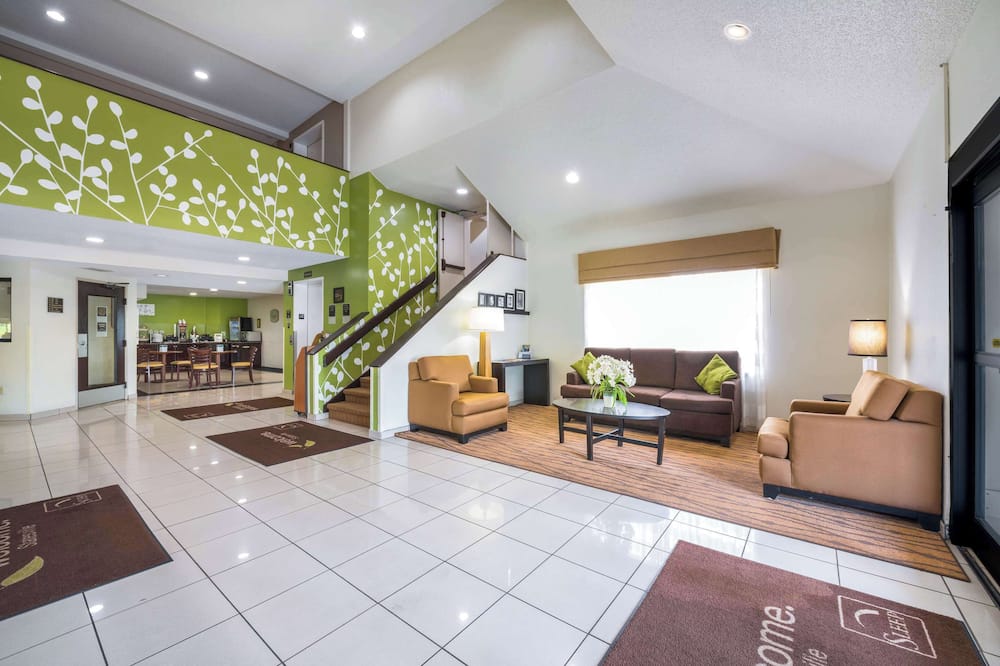 スリープ イン ステイツヴィル I-40 写真