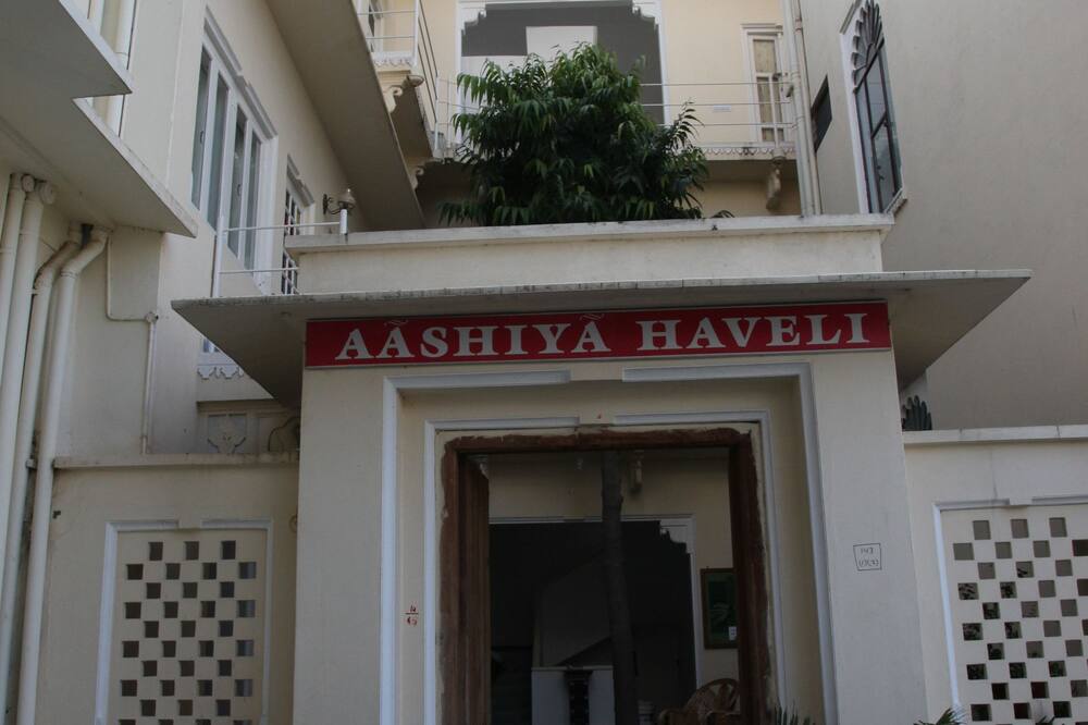 ホテル アーシィヤ ハベリ 写真