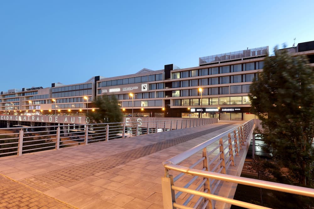 ホテル ユーロスターズ ザラゴーサ 写真