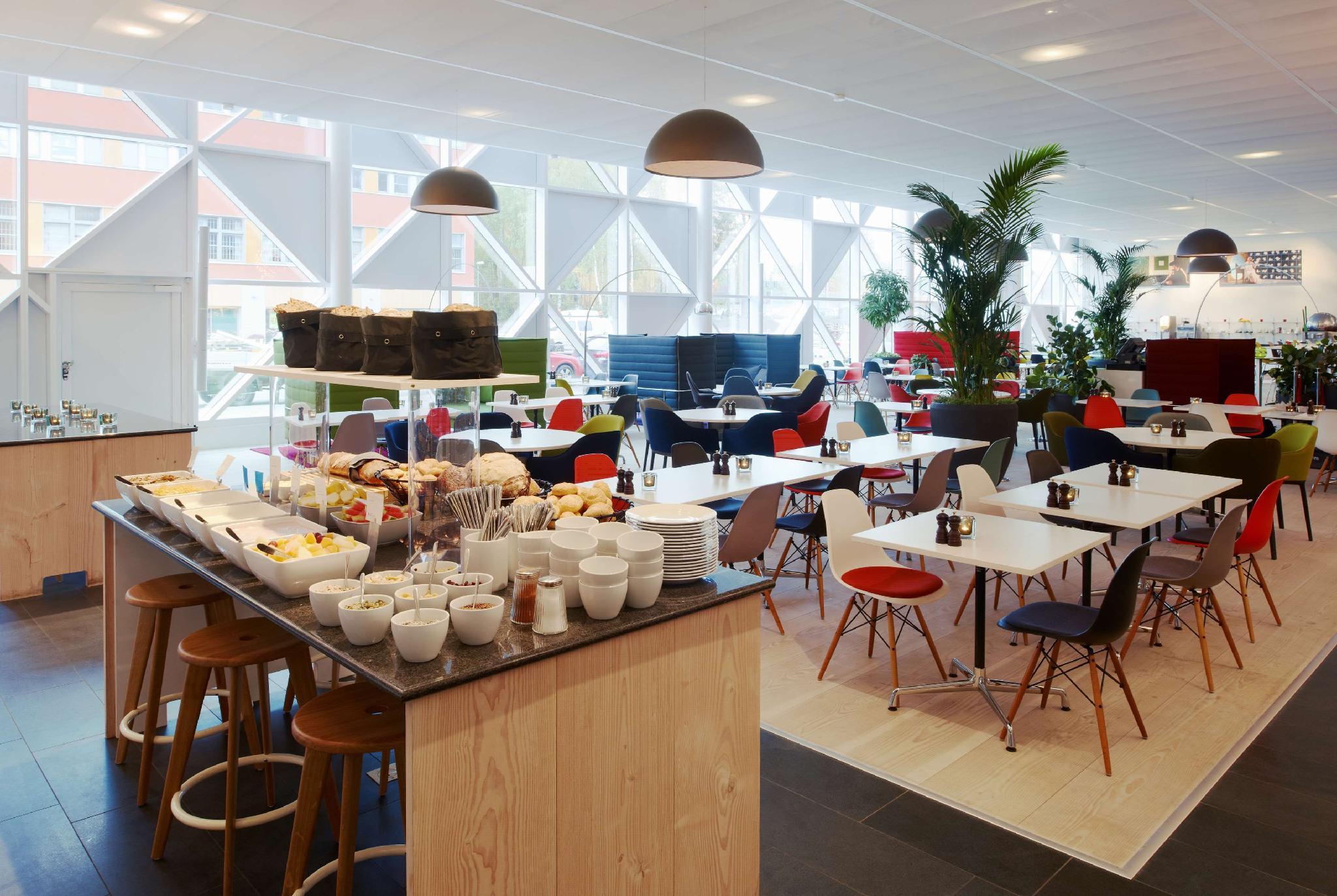 スカンディック ヴィクトリア タワー 写真