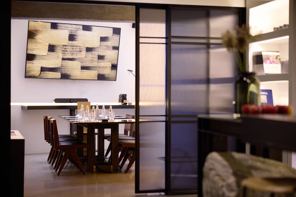 インアテネ 写真