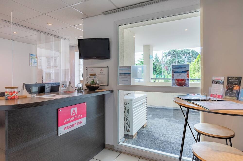 アパートシティ クラシック トノン レ バン 写真