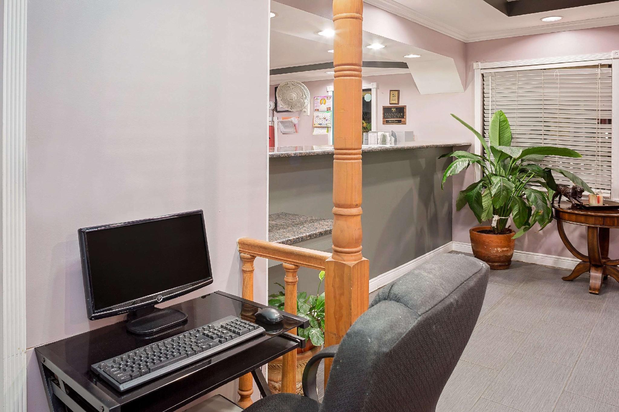 ナイツ イン ポート シャーロット 写真