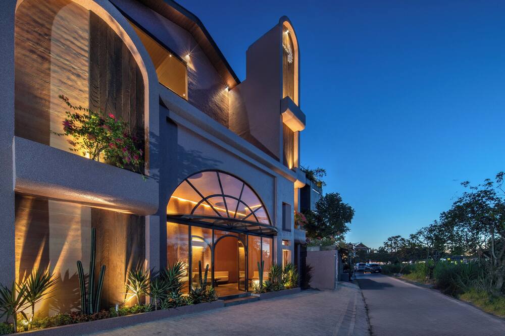 シースケープ リゾート & スパ サヌール バイ iNi ヴィー ホスピタリティ 写真