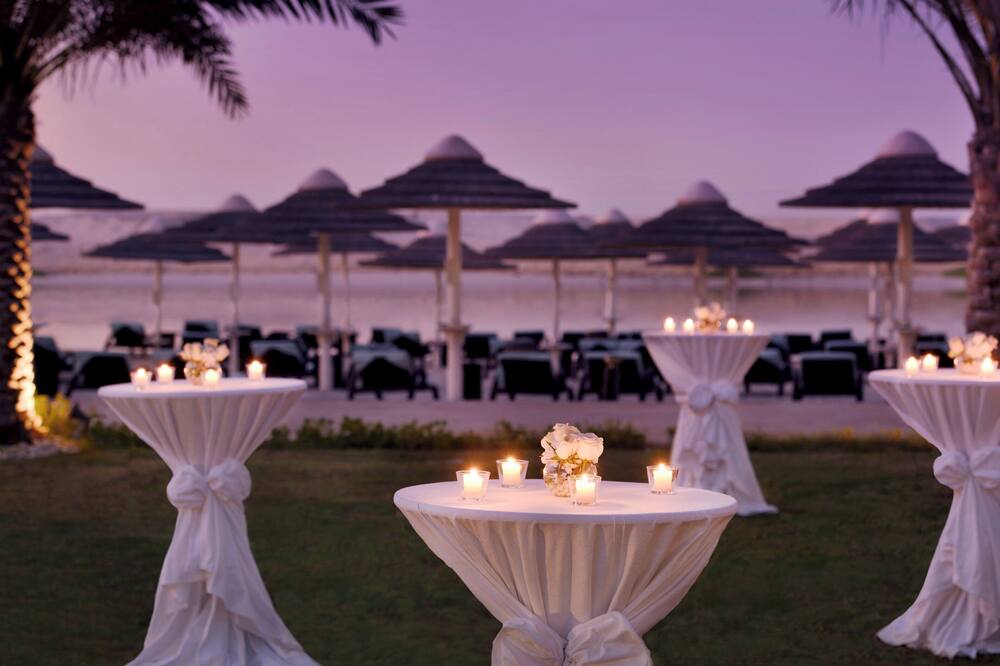 インターコンチネンタル アブダビ バイ IHG 写真