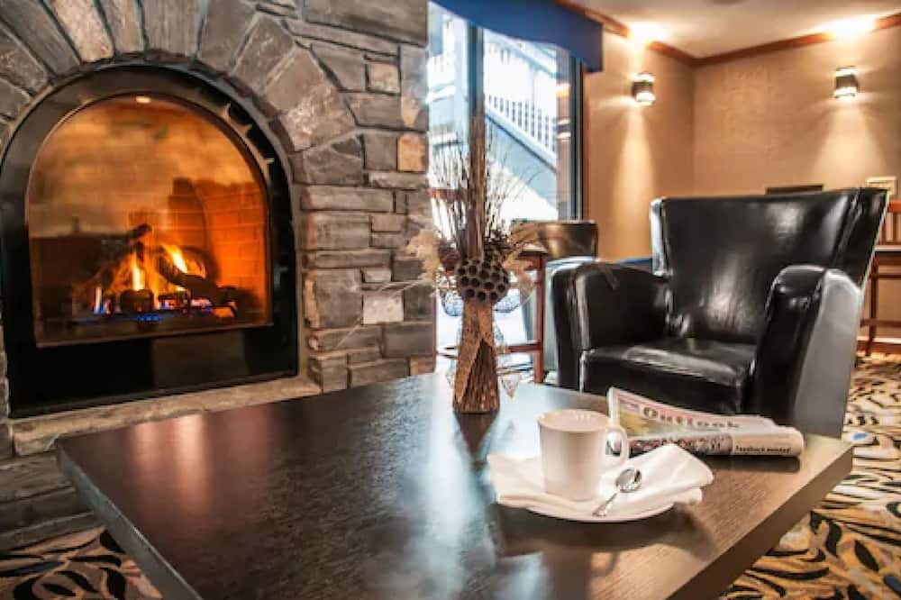 チャールトンズ バンフ 写真