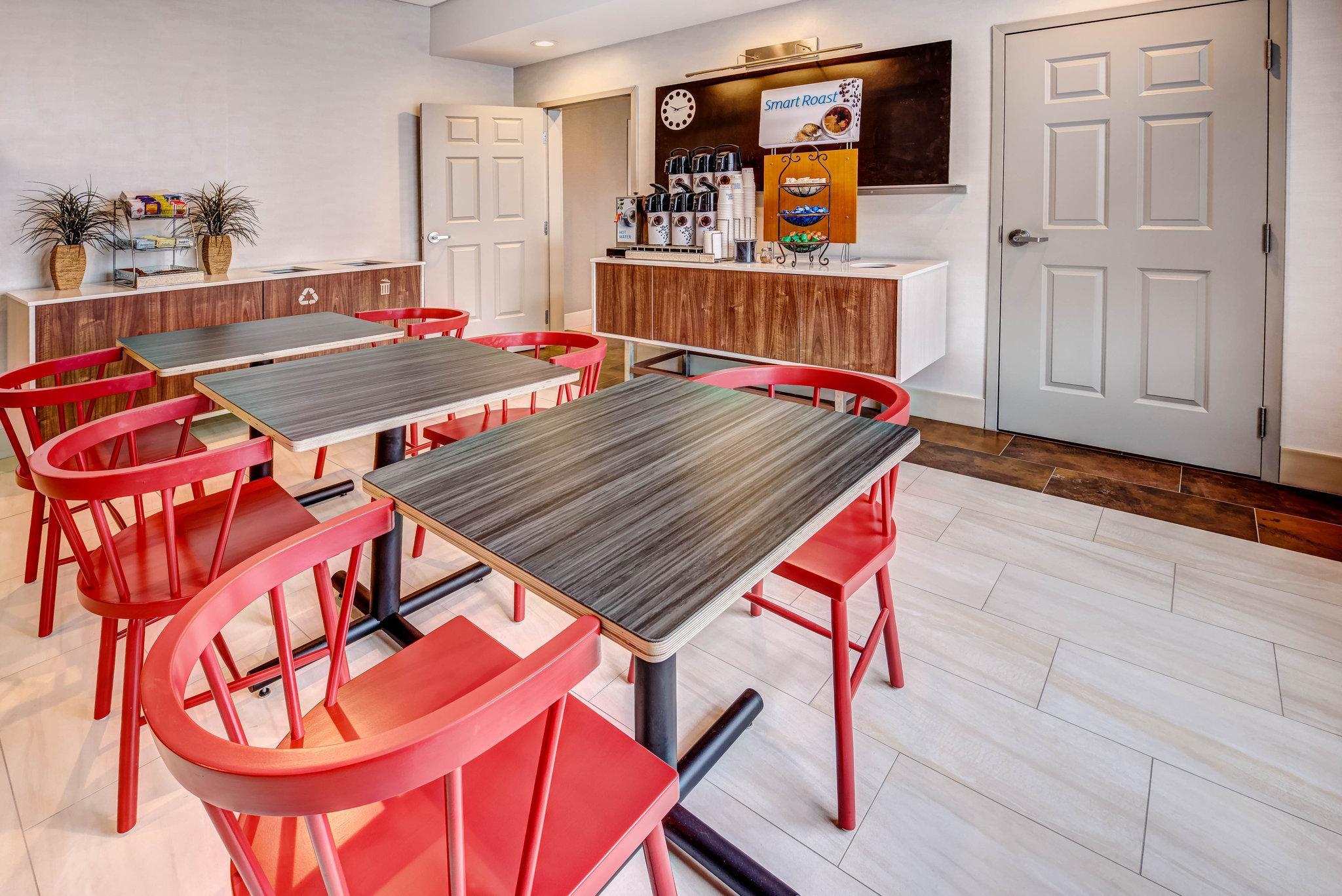 ホリデイ イン エクスプレス ウッドブリッジ by IHG 写真