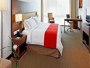 ホテル ホリデイ イン エクスプレス ボゴタ バイ IHG 写真