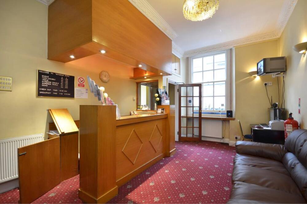 セイモア ホテル 写真