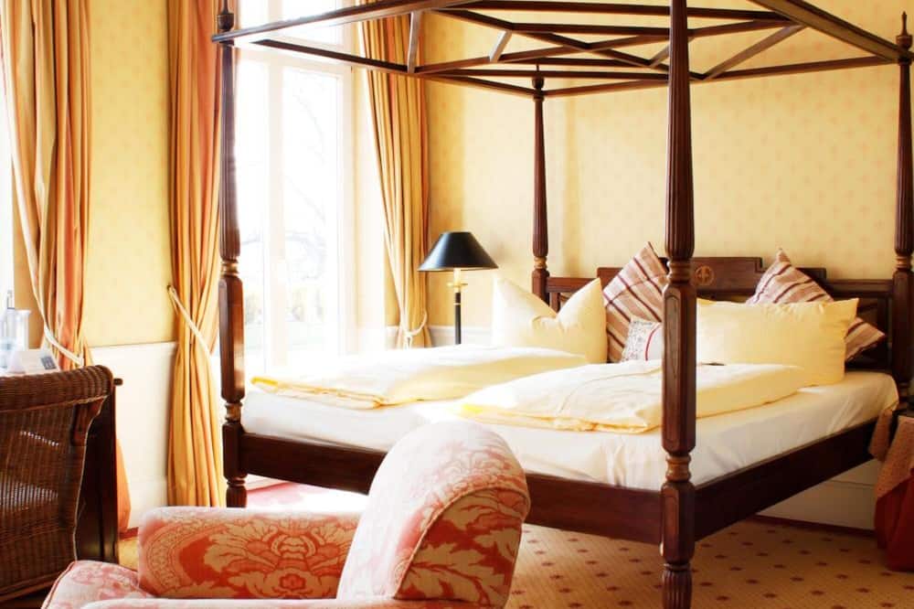 ホテル ニーダーレンディッシャー ホフ 写真