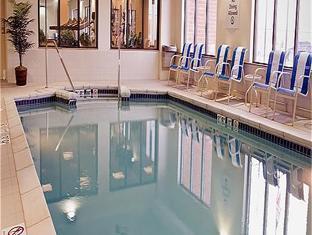 ホリデイ イン エクスプレス & スイーツ シカゴ ウェスト - オヘア エアポート エリア by IHG 写真