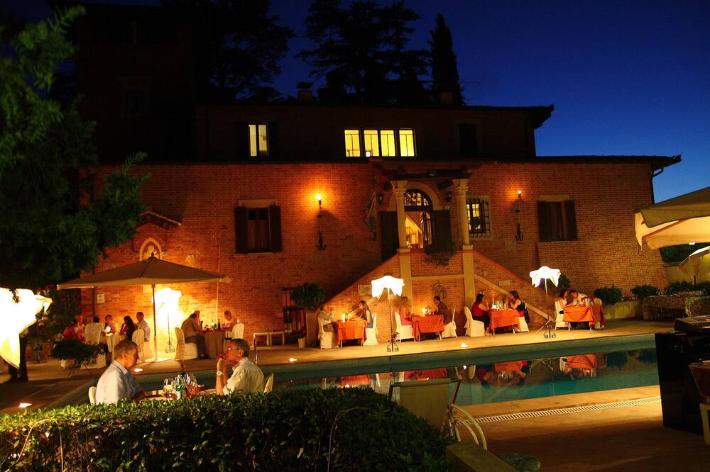 ヴィラ パンブッフェッティ 写真