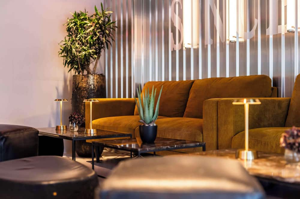 スカンディック ウェバース 写真