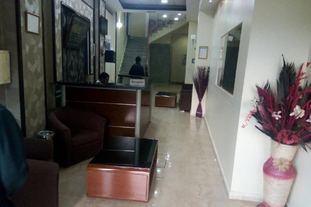 ホテル イクラム 写真