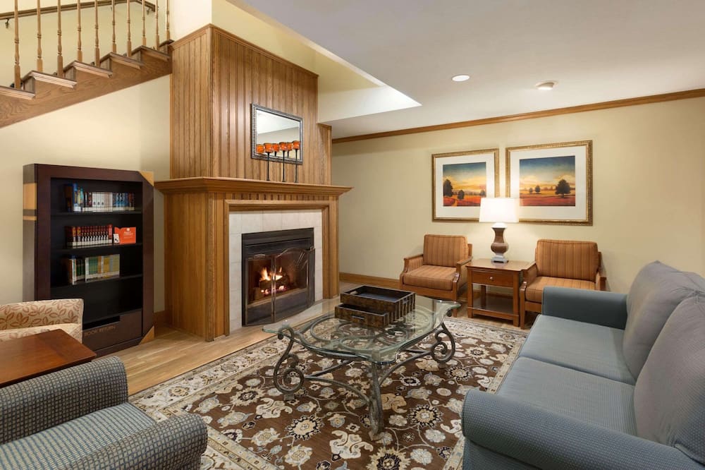 カントリー イン & スイーツ バイ ラディソン ロチェスター ミネソタ 写真