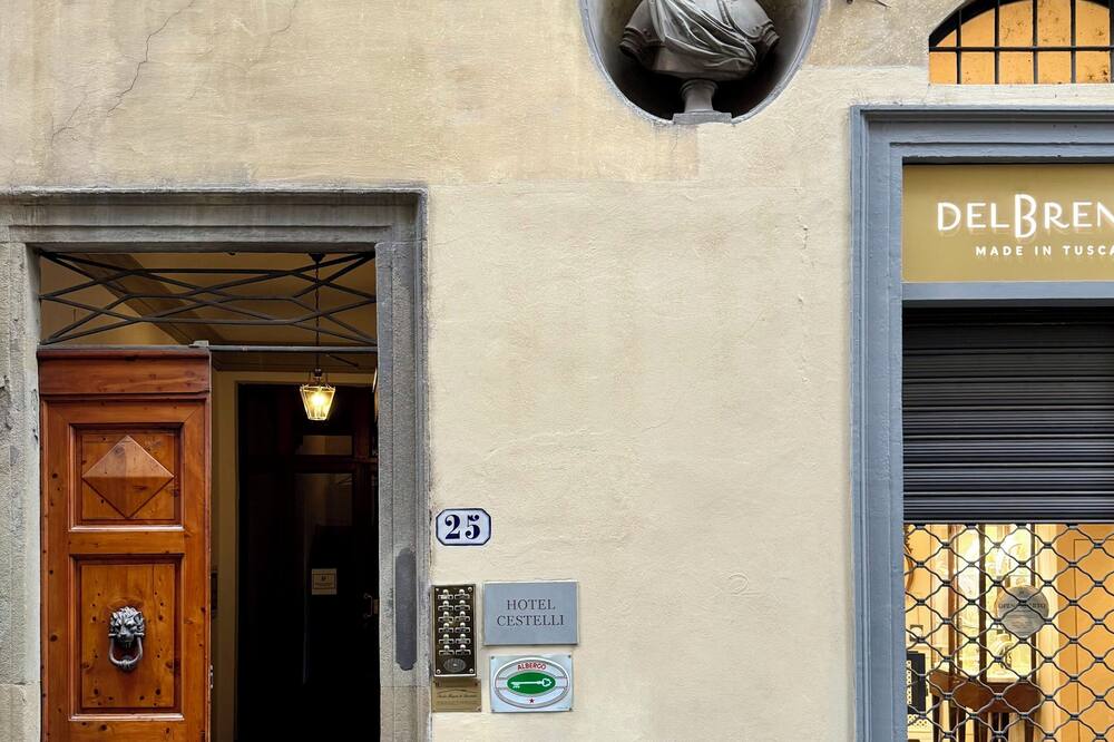 ホテル チェステリ 写真