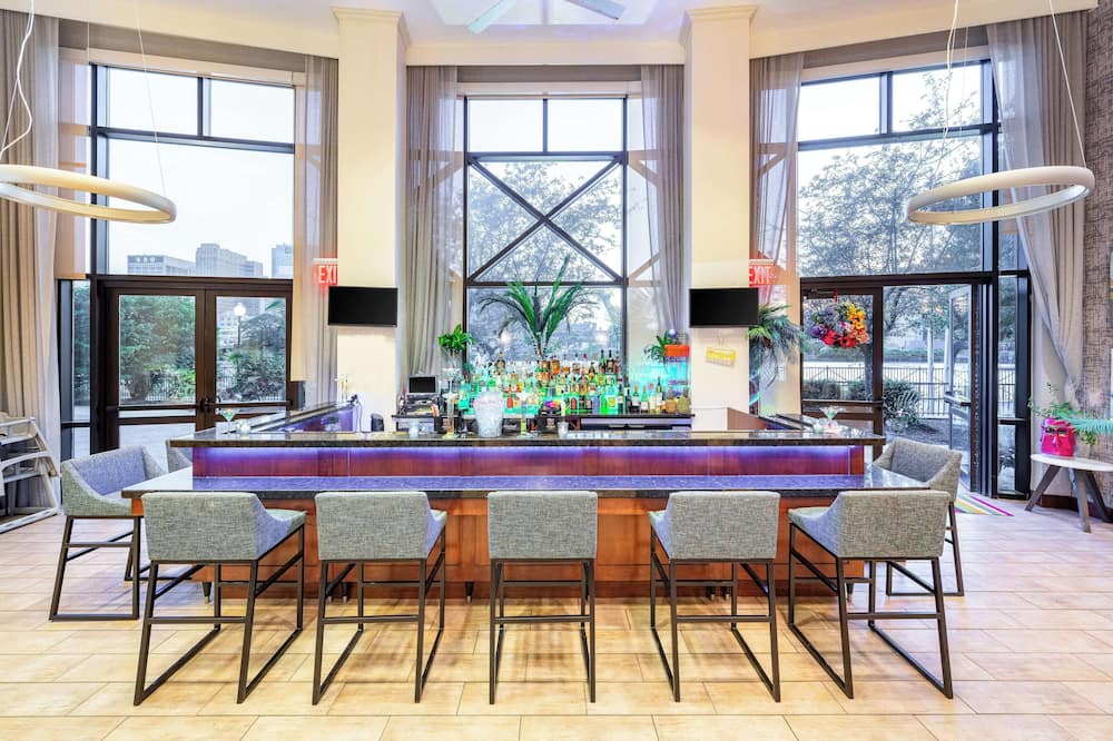 ハンプトン イン & スイーツ ニューアーク ハリソン リバーウォーク 写真