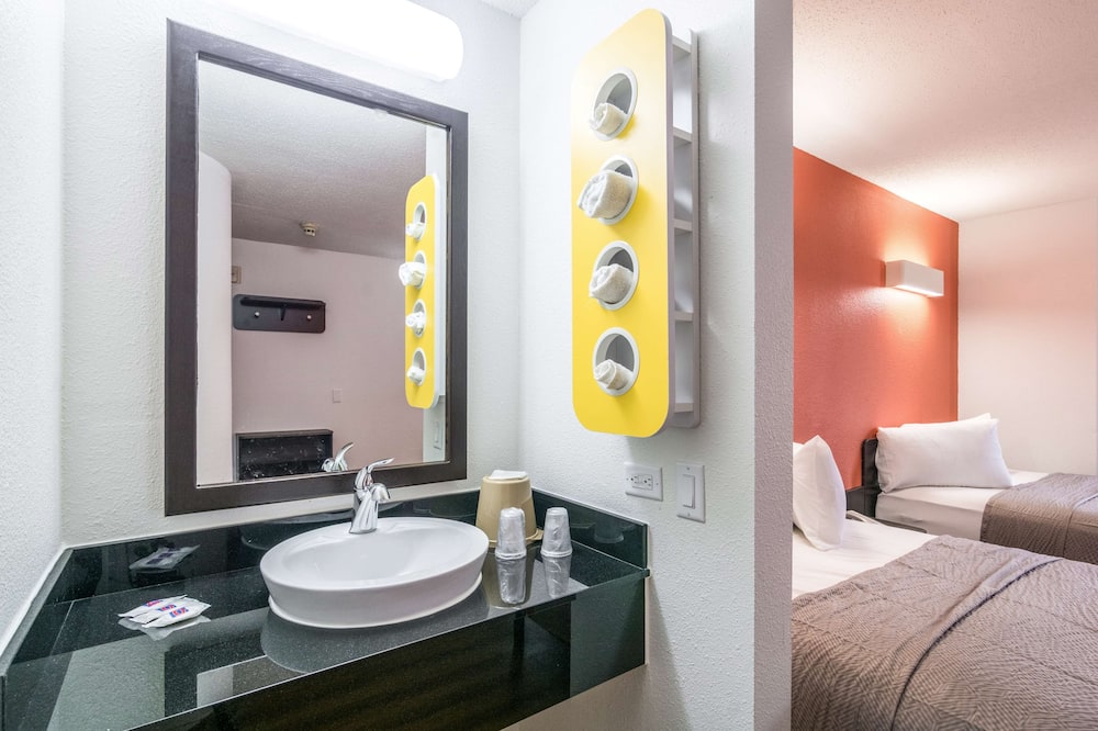 モーテル 6 ハーベイ イリノイ 写真