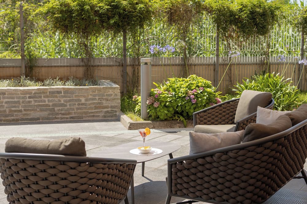 ノボテル サレルノ エスト アレキ 写真