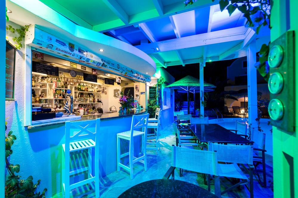 ホテル ゼフュロス 写真