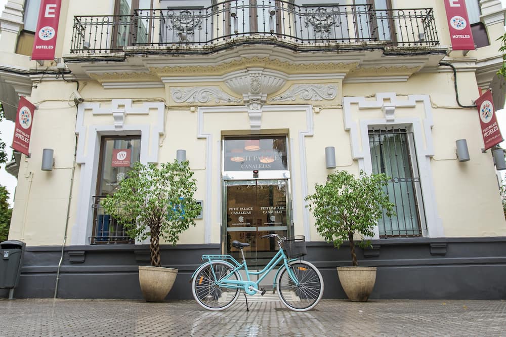 プチ パレス セビリヤ カナレハス 写真